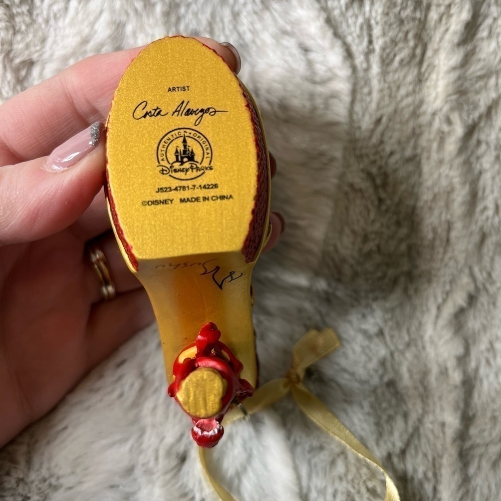 Disney mushu Mulan runway shoe ornament - Picture 8 of 8